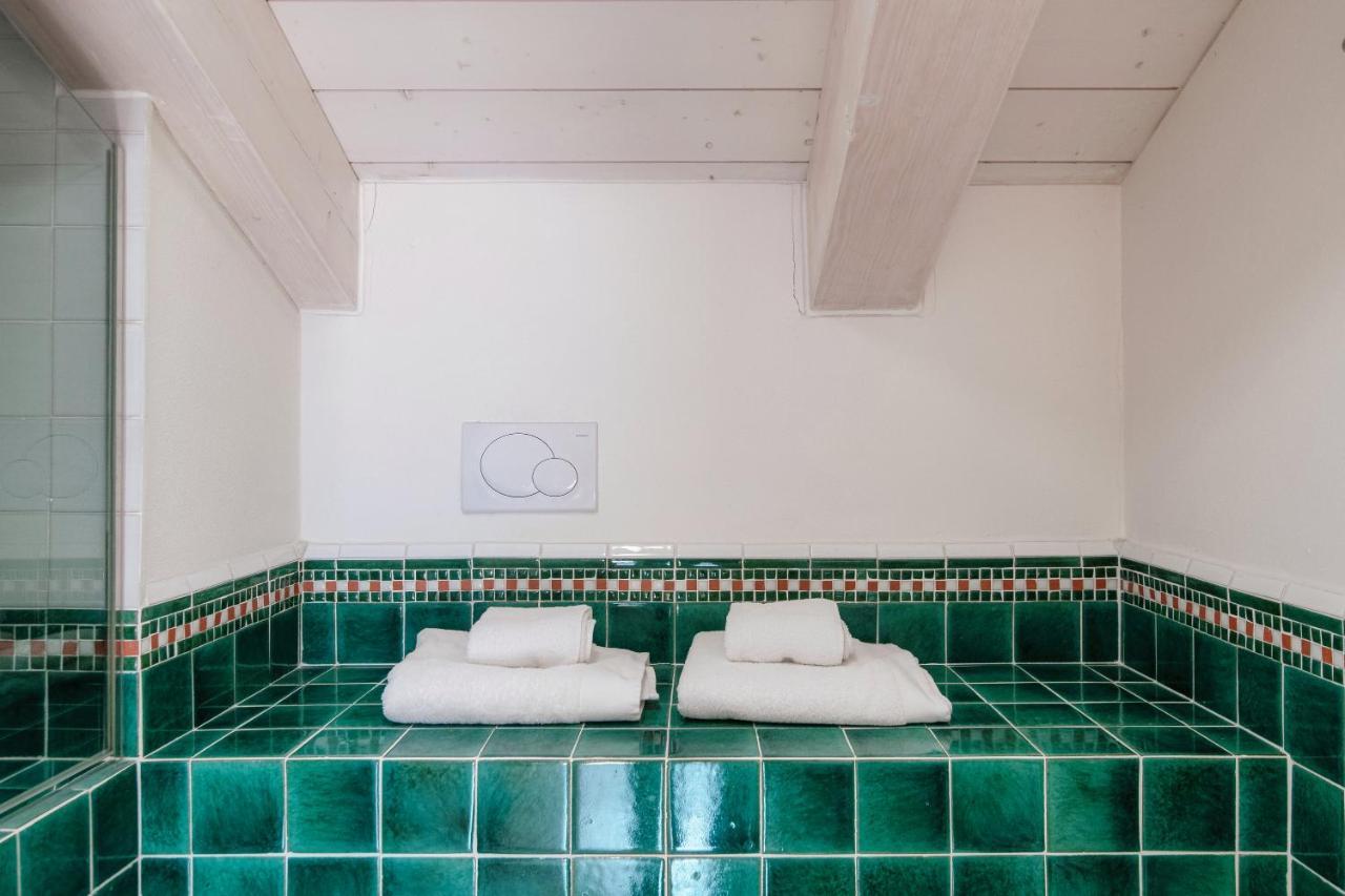 Castello Di Brusata Apartment By Quokka 360 - Romantic Flat With Pool Mendrisio Exterior photo