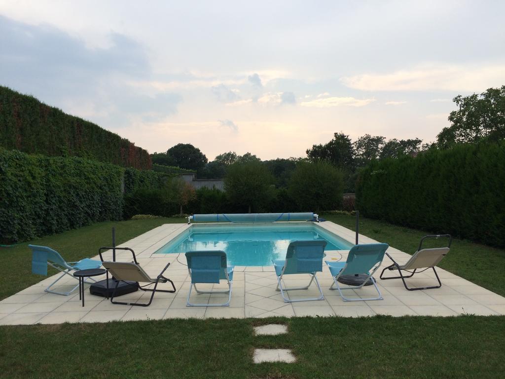 Castello Di Brusata Apartment By Quokka 360 - Romantic Flat With Pool Mendrisio Exterior photo